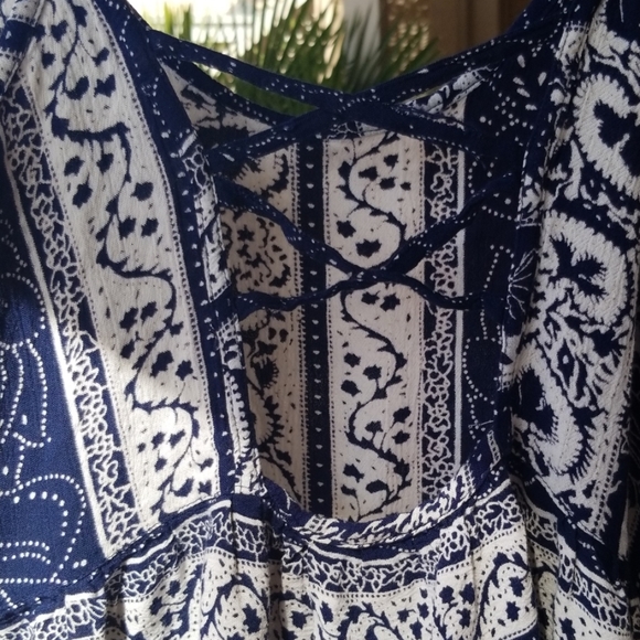 Top - Picture 4 of 4